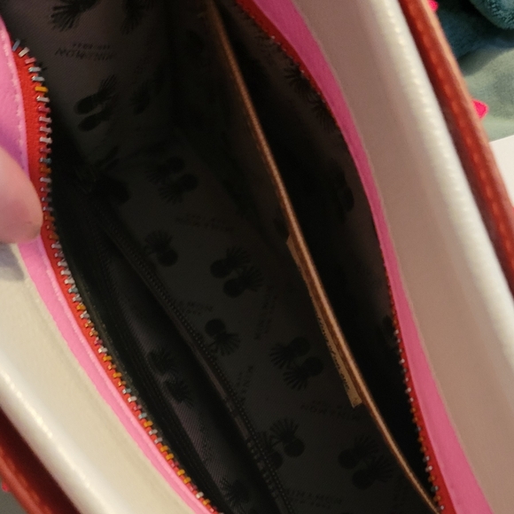 Min & Mon Leather Gold Metallic Colorblock Studded Handle Vali Small Purse - Picture 7 of 9